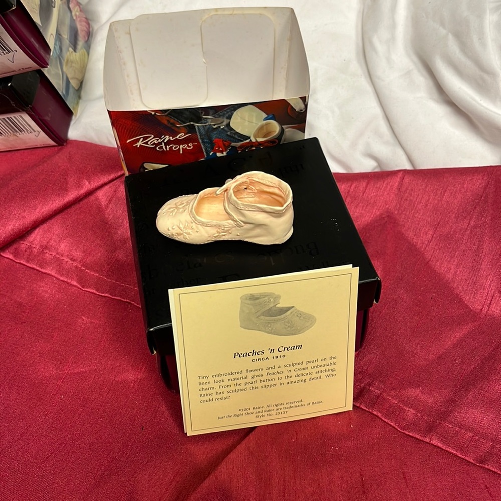 Just the Right Shoe by Raine it’s a girl